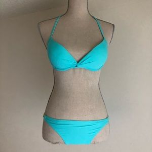 NWOT 2 piece twist bikini